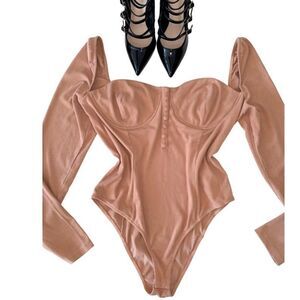 4TH & Reckless BodyCon Body Shirt Ribbed in Natural Nude Color NWT Size M NWT